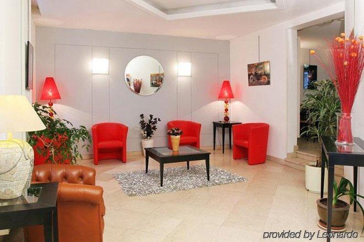Chouette 3* Parijs